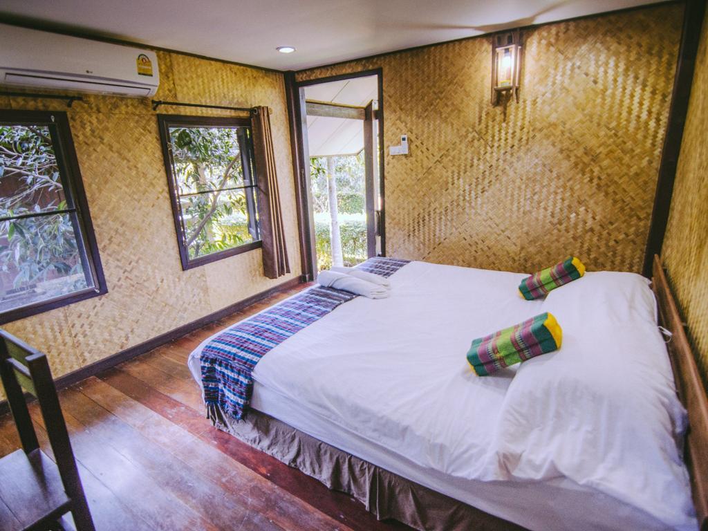 Tanita Lagoon Resort Udon Thani Room photo