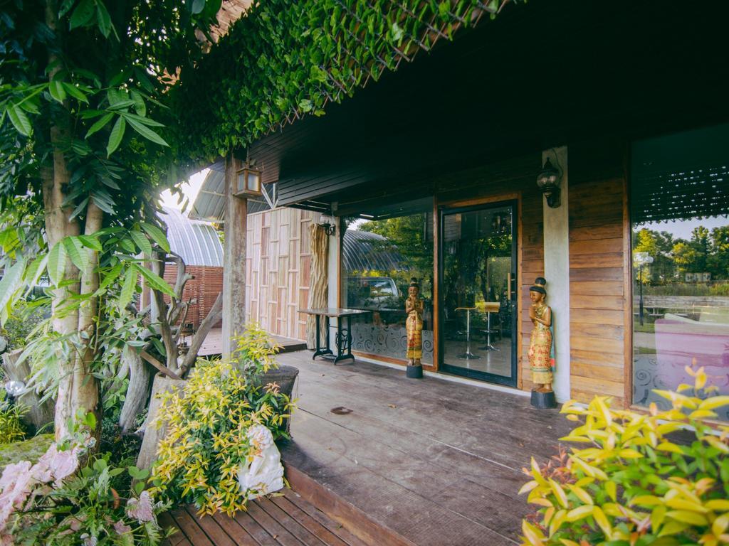 Tanita Lagoon Resort Udon Thani Exterior photo