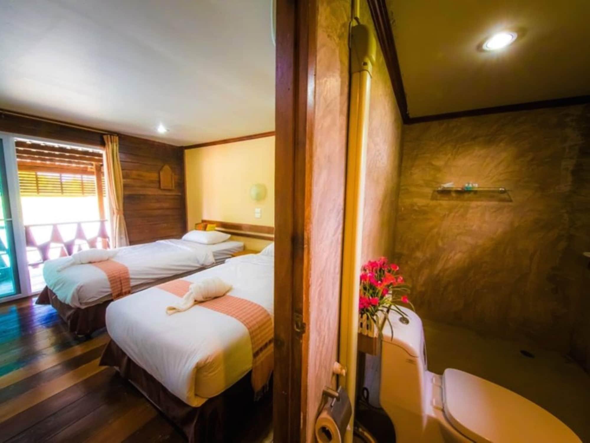 Tanita Lagoon Resort Udon Thani Exterior photo