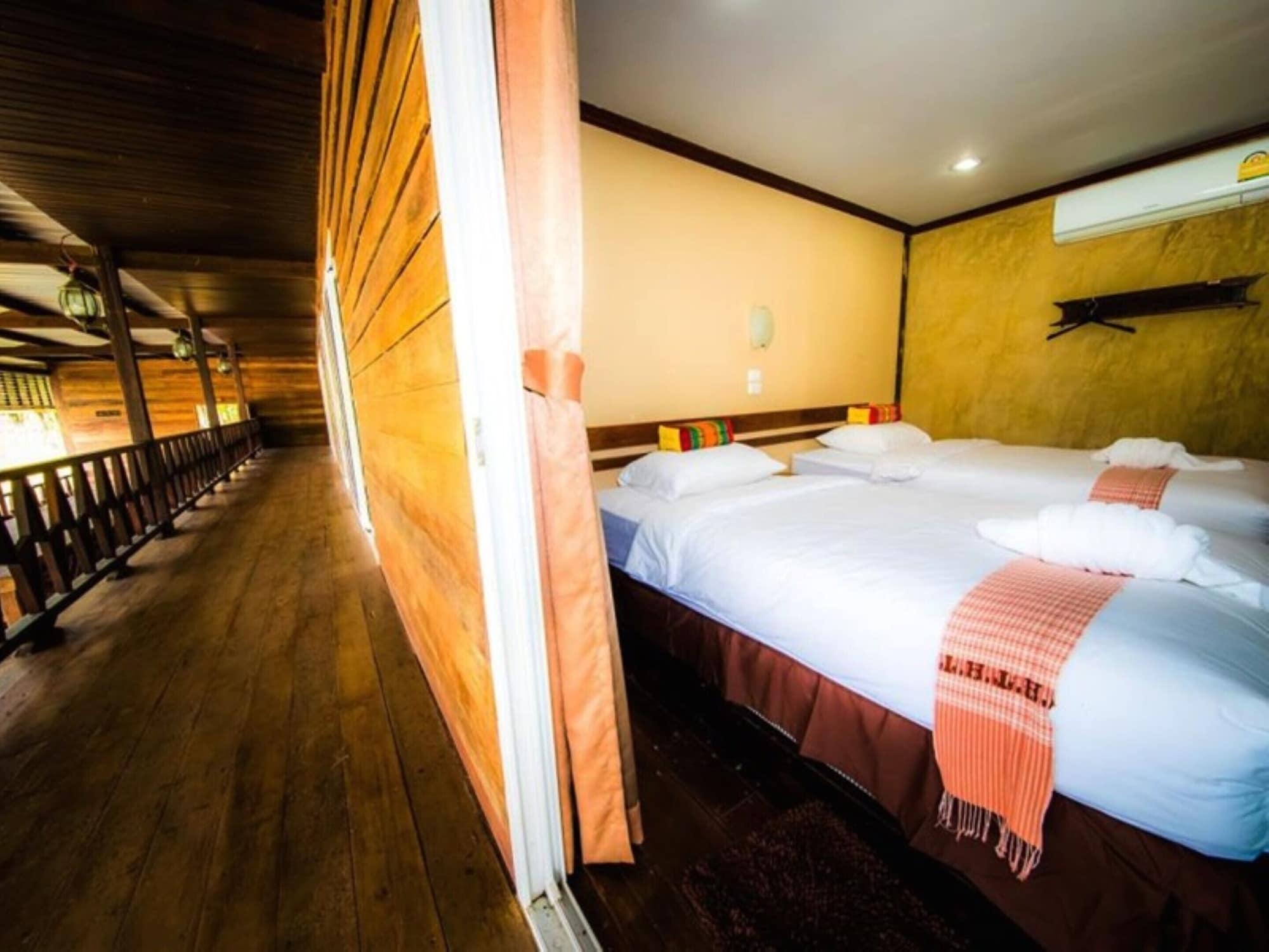 Tanita Lagoon Resort Udon Thani Exterior photo