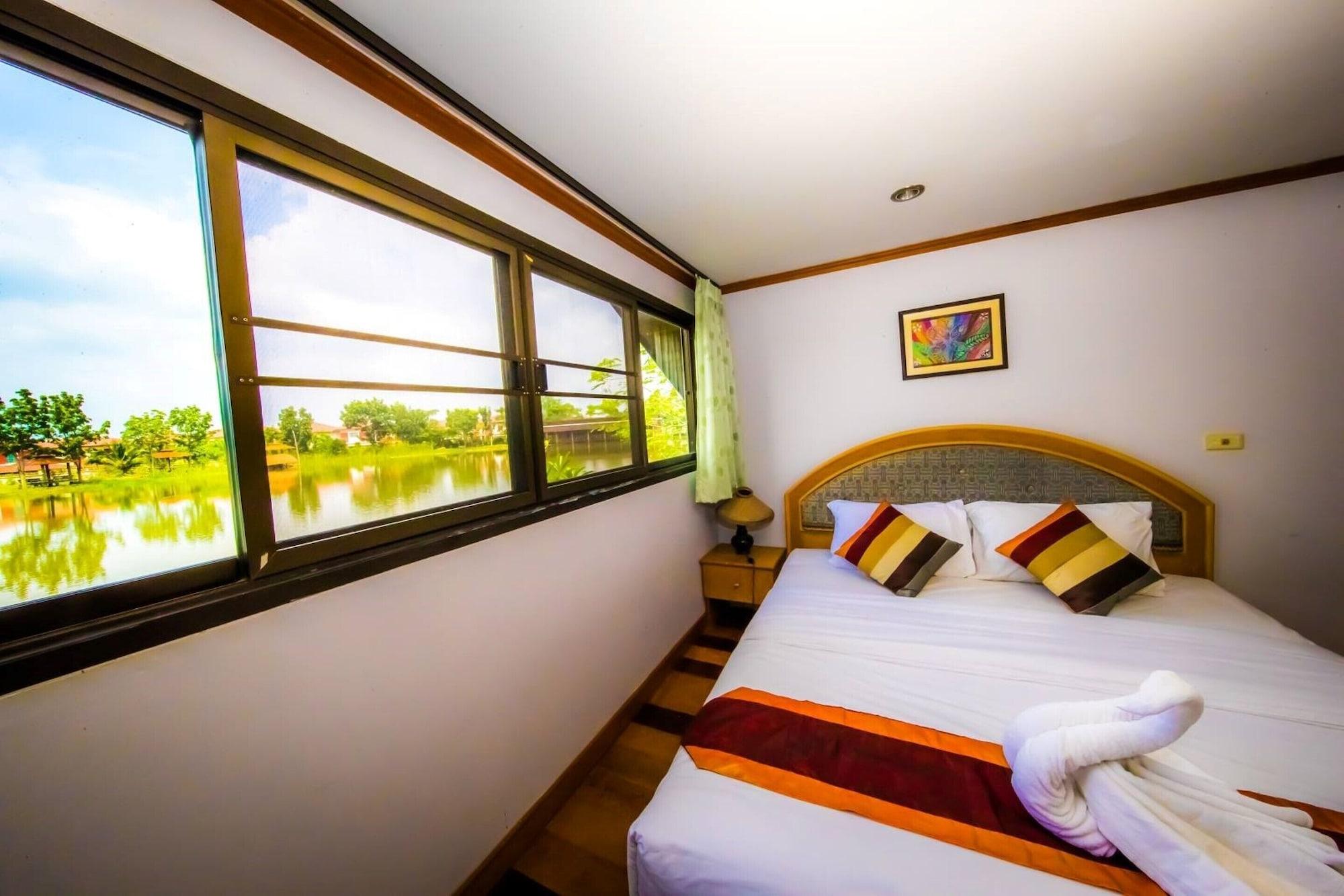 Tanita Lagoon Resort Udon Thani Exterior photo