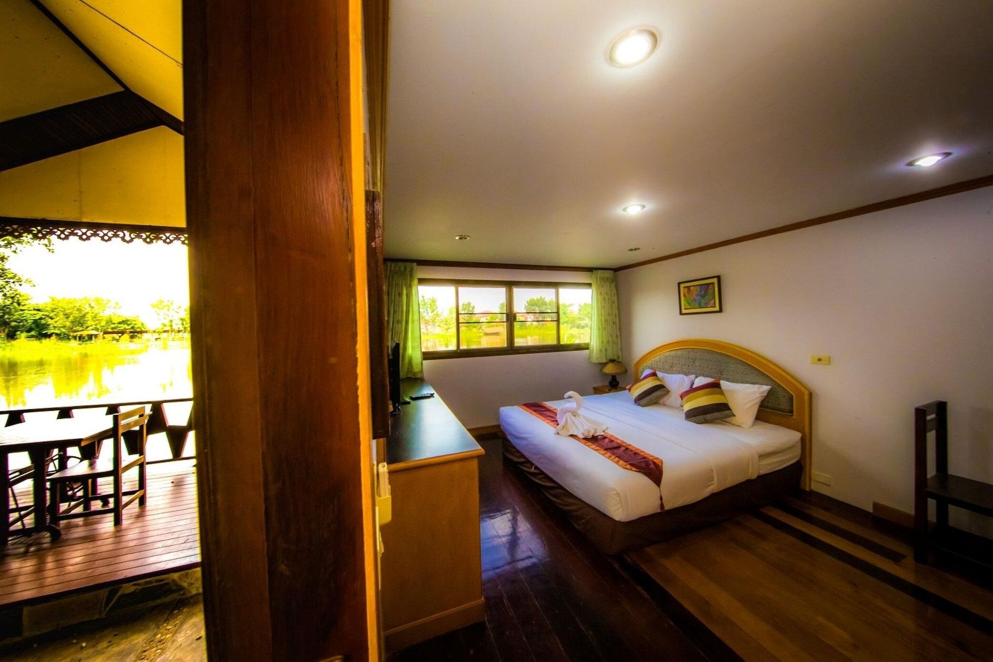 Tanita Lagoon Resort Udon Thani Exterior photo