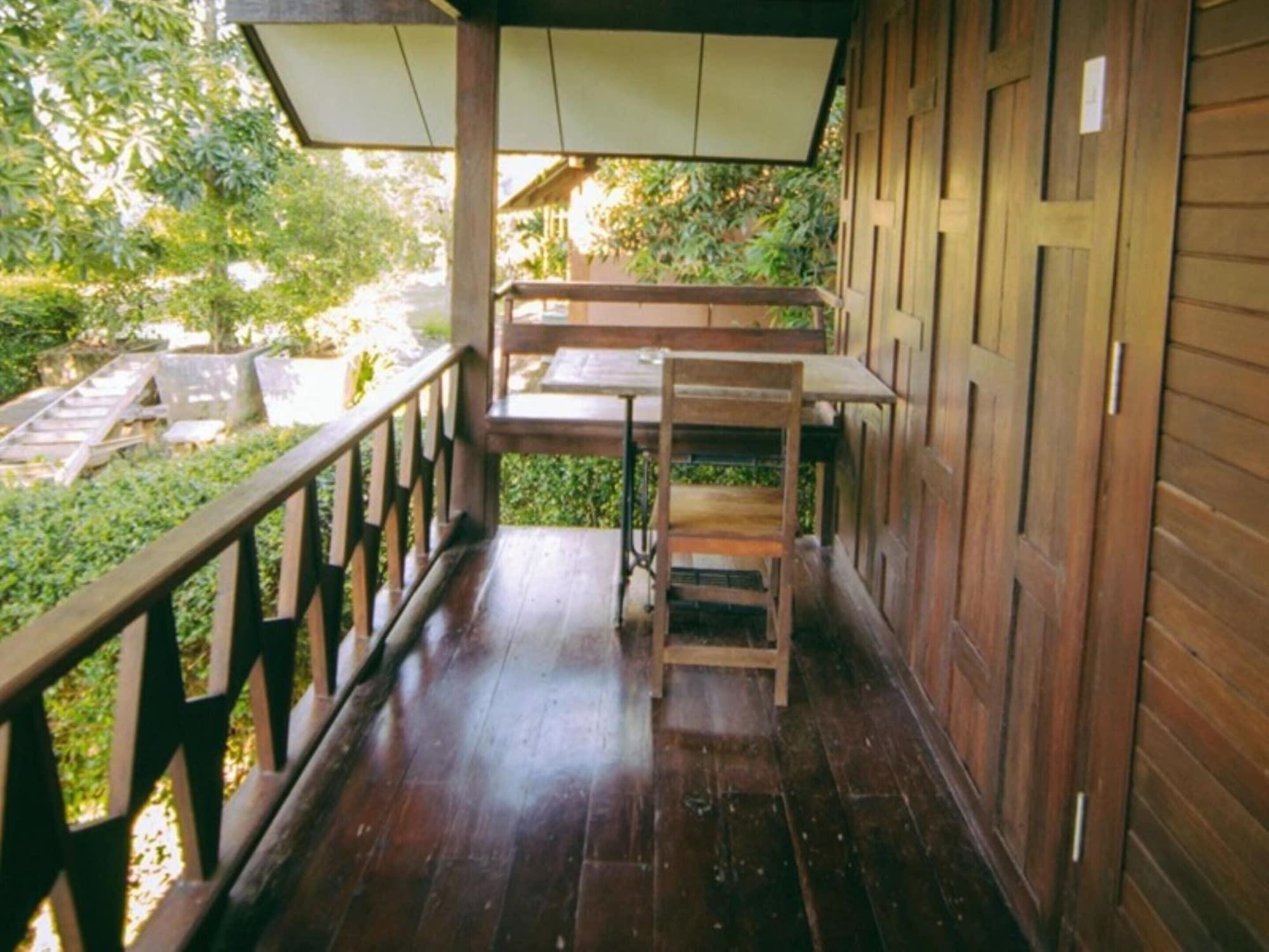 Tanita Lagoon Resort Udon Thani Exterior photo
