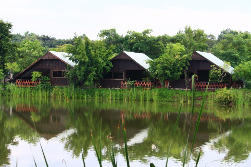 Tanita Lagoon Resort Udon Thani Room photo